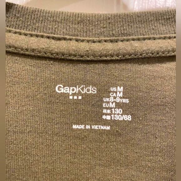 GAP  Short Sleeve Allover Print Logo Tee T-Shirt, Boys sz M (8-9yrs). - Picture 3 of 3